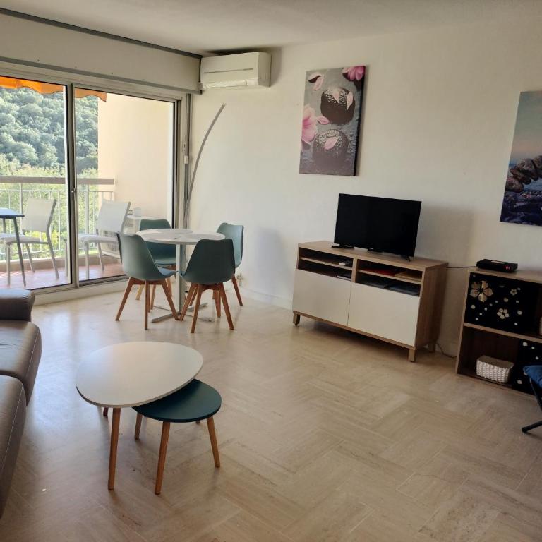 Les Portes de l'Estérel - One-Bedroom Apartment - 4