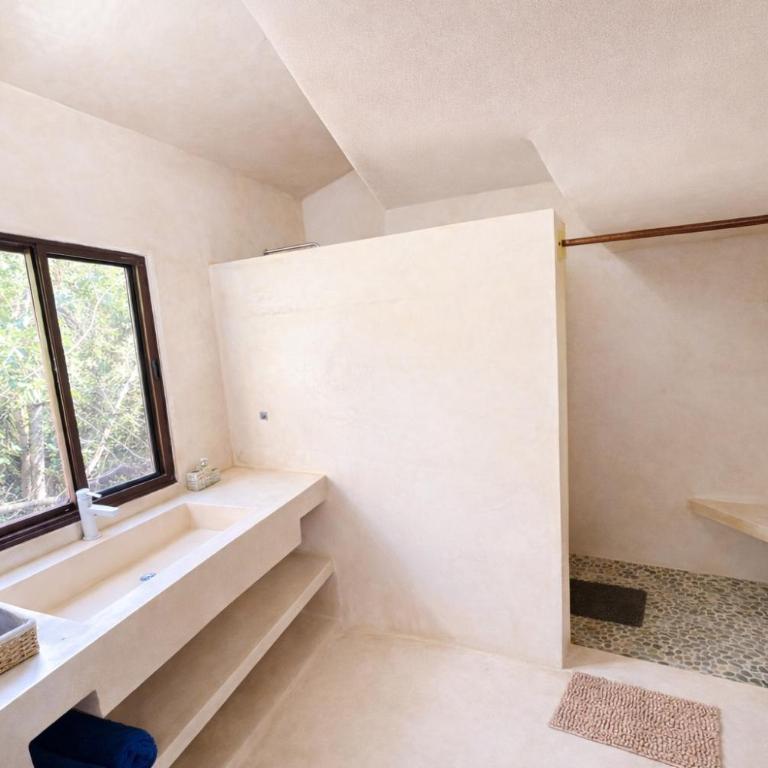 AteneaHolbox Boutique Hotel - Optional Beach Club Access & Breakfast - Habitación Deluxe con cama extragrande - 9