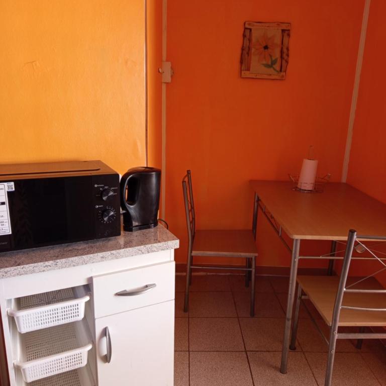 Departamento interior un ambiente - One-Bedroom Apartment - 4