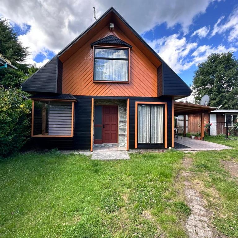 Casa de descanso en Lican ray - Two-Bedroom House - 1