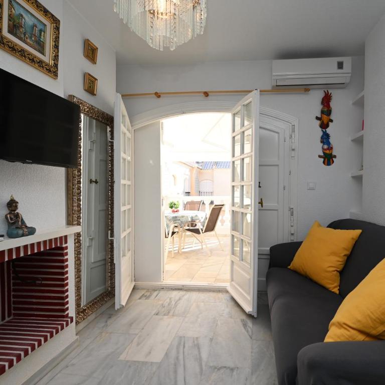 Beachfront Apartment - Urbanización Duquesa Beach Torrevieja - Apartamento - 7