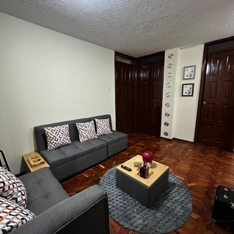 Apartamento con increible vista - 7 min Centro Historico de Quito - Two-Bedroom Apartment - 6