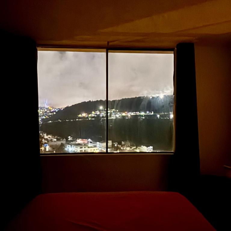 Apartamento con increible vista - 7 min Centro Historico de Quito - Two-Bedroom Apartment - 23