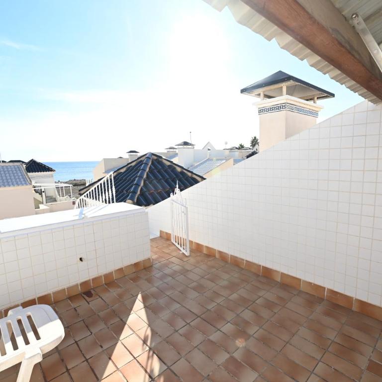 Beachfront Apartment - Urbanización Duquesa Beach Torrevieja - Apartamento - 13