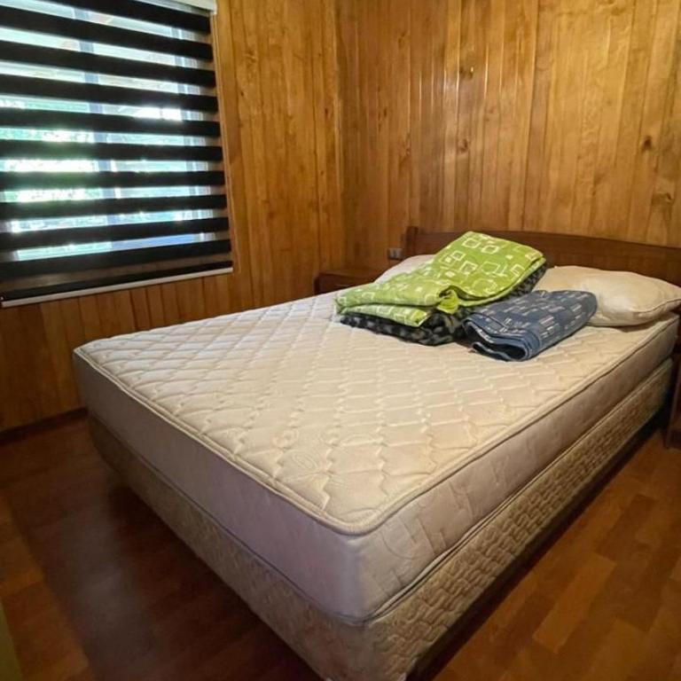 Cabaña full equipada para 4 personas en Coñaripe - Three-Bedroom House - 3
