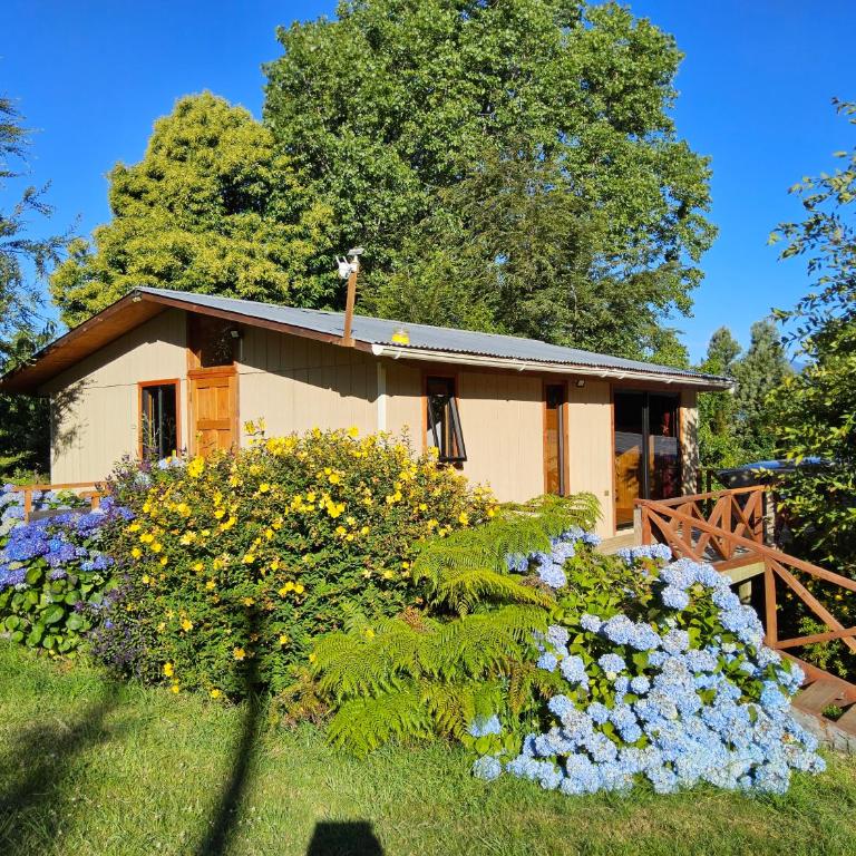 Entre Castaños y Coihues Lodge - Two-Bedroom House - 1