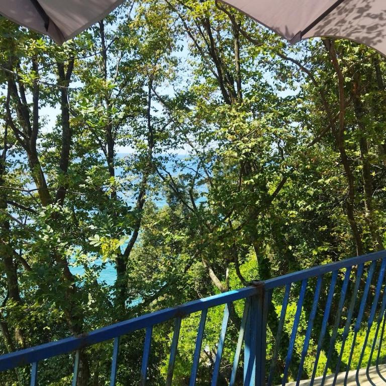 Beach House Kruče - Apartman sa 2 Spavaće Sobe, Balkonom i Pogledom na More - 31