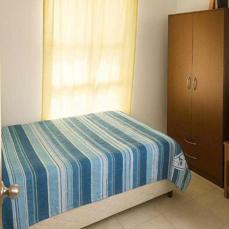 Casa 4 esquina con Balmaceda 3d 2b 2E - Three-Bedroom House - 9