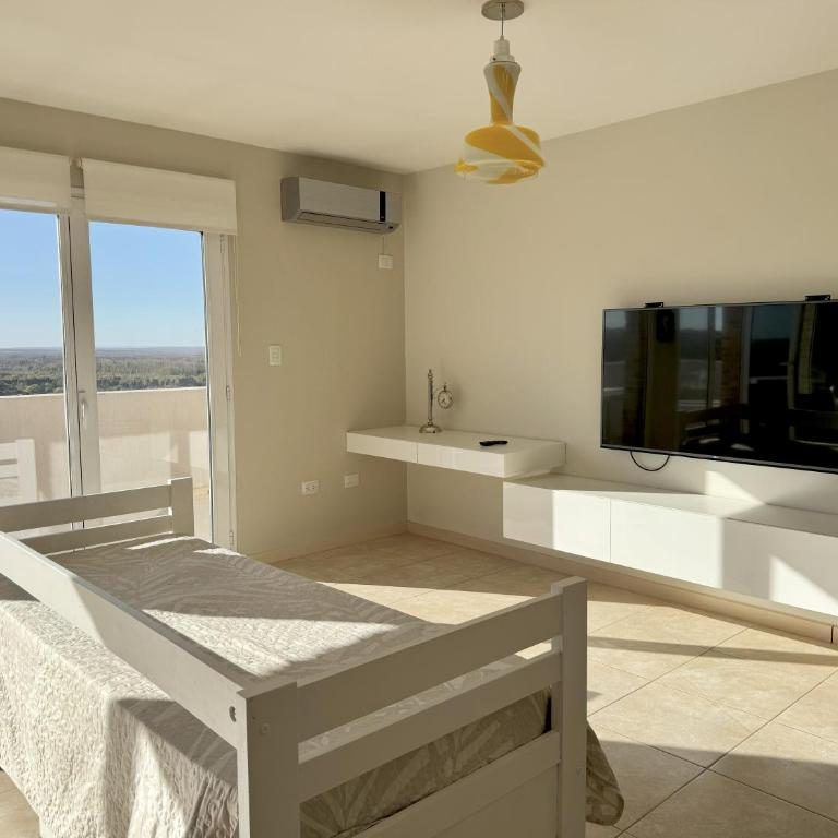Departamentos amplios y luminosos en zona Leloir - Apartamento Deluxe de 1 dormitorio - 3