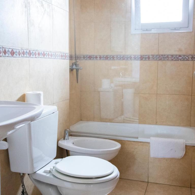 Departamentos amplios y luminosos en zona Leloir - Apartamento Superior de 1 dormitorio - 8
