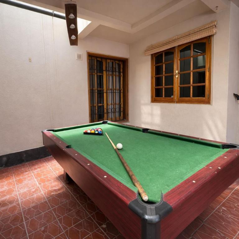 Casa completa con piscina privada en Mendoza Ideal familias - Three-Bedroom House - 19