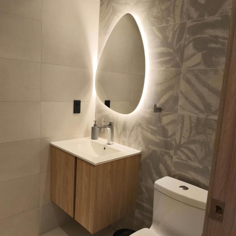Apart Studio de Lujo La Carolina Piso Alto, Piscina, Jacuzzi, Padel, Gym - One-Bedroom Apartment - 6