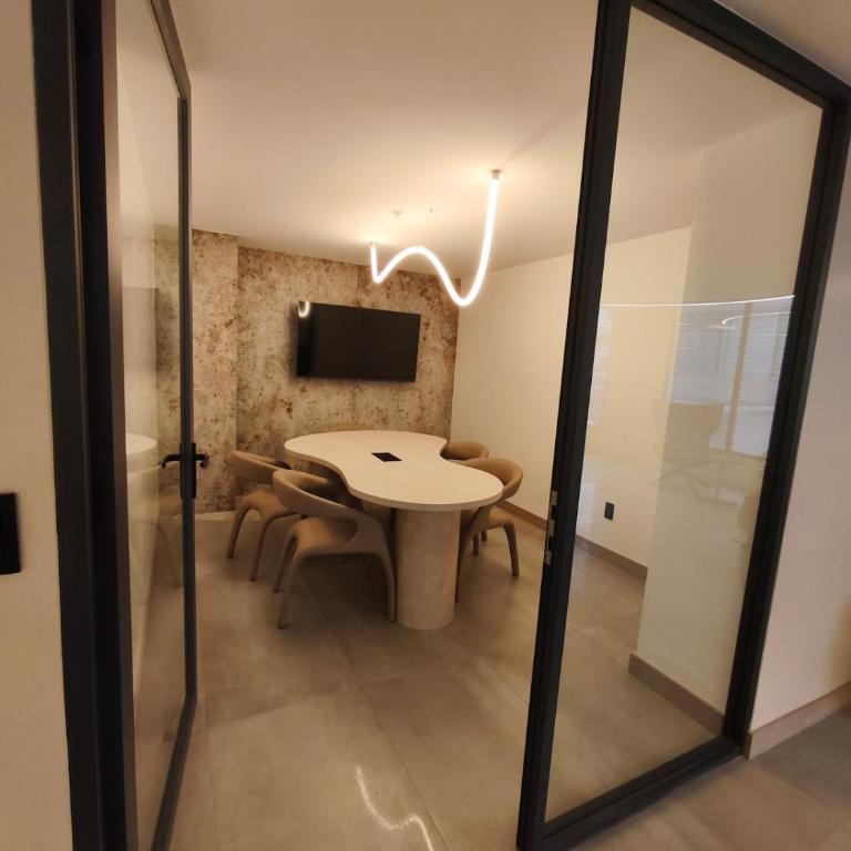 Apart Studio de Lujo La Carolina Piso Alto, Piscina, Jacuzzi, Padel, Gym - One-Bedroom Apartment - 46