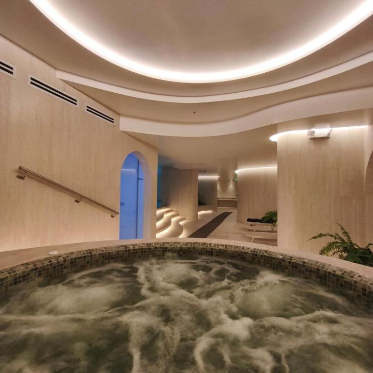 Apart Studio de Lujo La Carolina Piso Alto, Piscina, Jacuzzi, Padel, Gym - One-Bedroom Apartment - 47