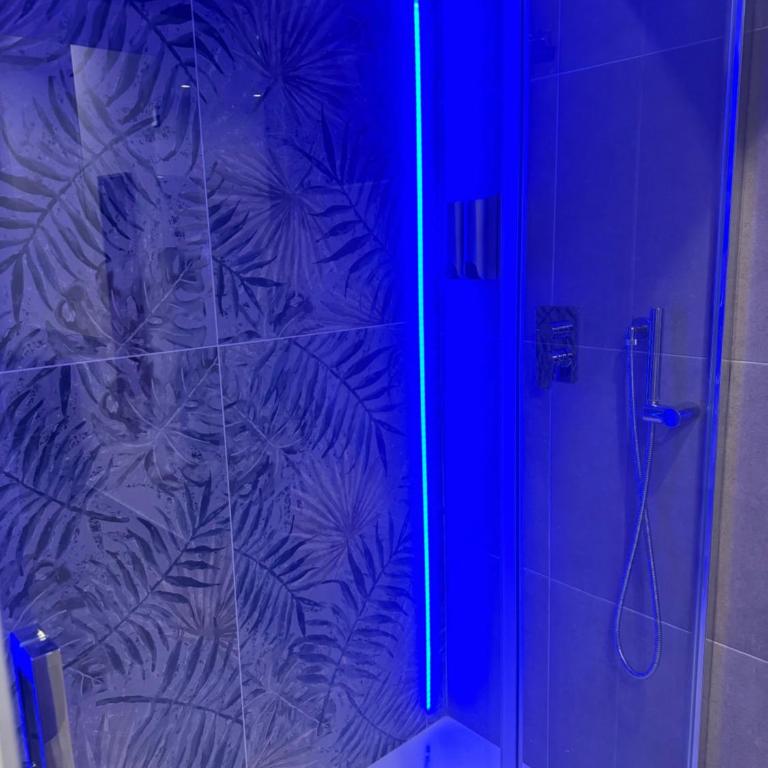 Luxury Rooms Soraja - Camera Matrimoniale con Bagno Privato - 1
