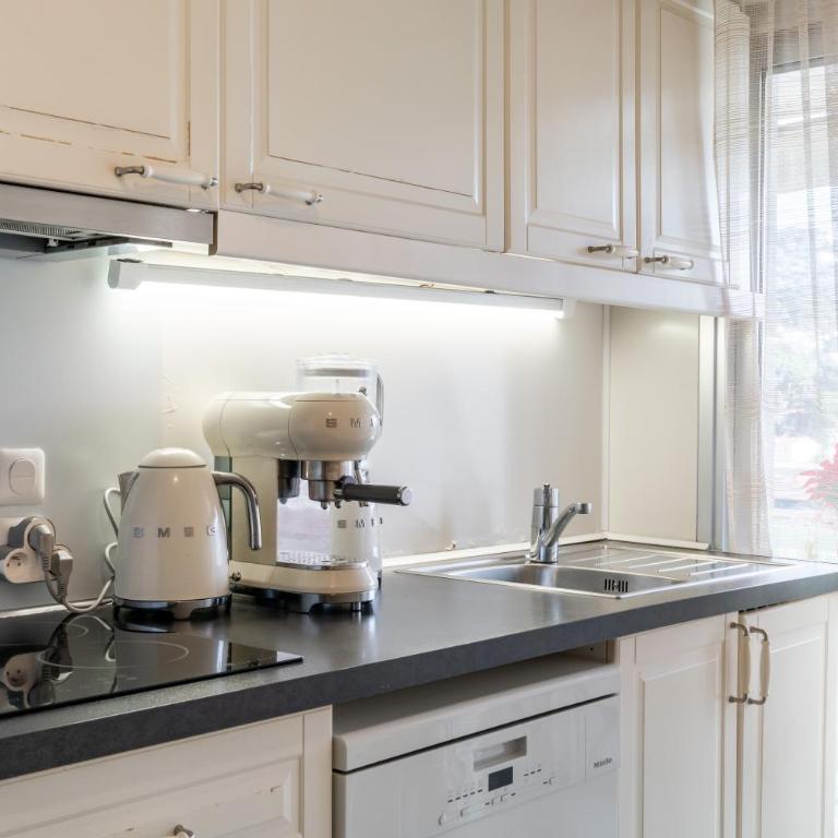 Bright & Luxurious Apartment - Heart of Cannes - Appartement 3 Chambres - 8