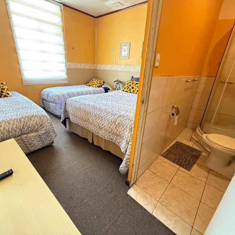 Hostal Torres Del Paine - Double Room with Private Bathroom - 5