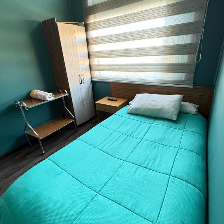 Hostal Torres Del Paine - Single Room with Shared Bathroom - 5