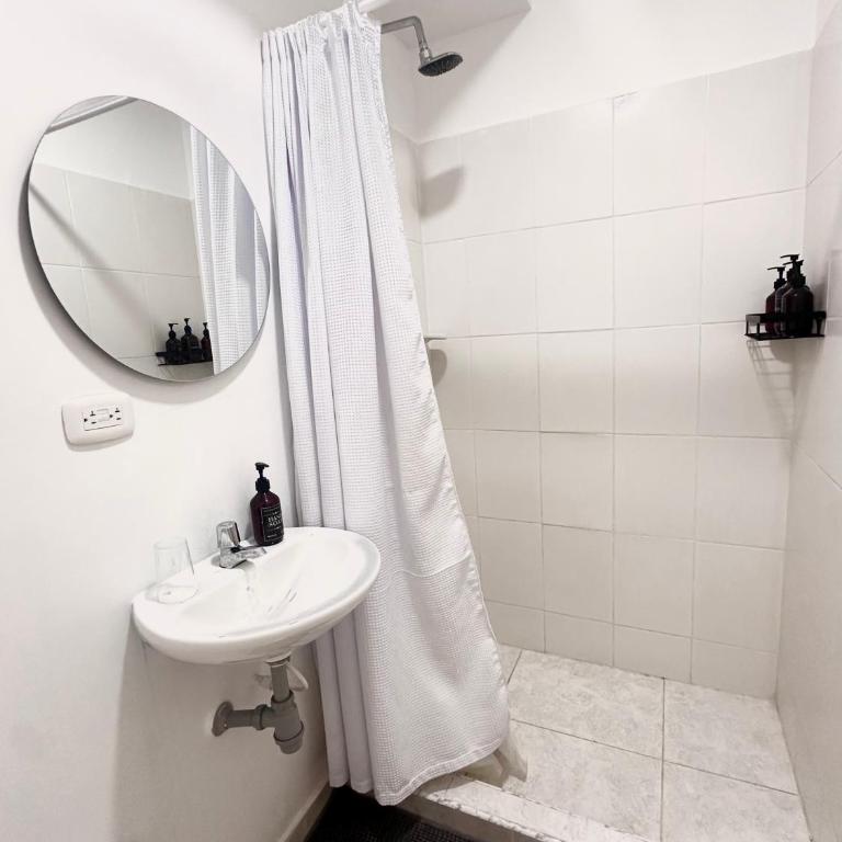 Cozy Beachside 3BR Apartment near the Walled City - Three-Bedroom Apartment - 15