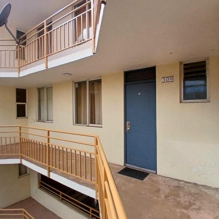 Arriendo frente al mar - Three-Bedroom Apartment - 10