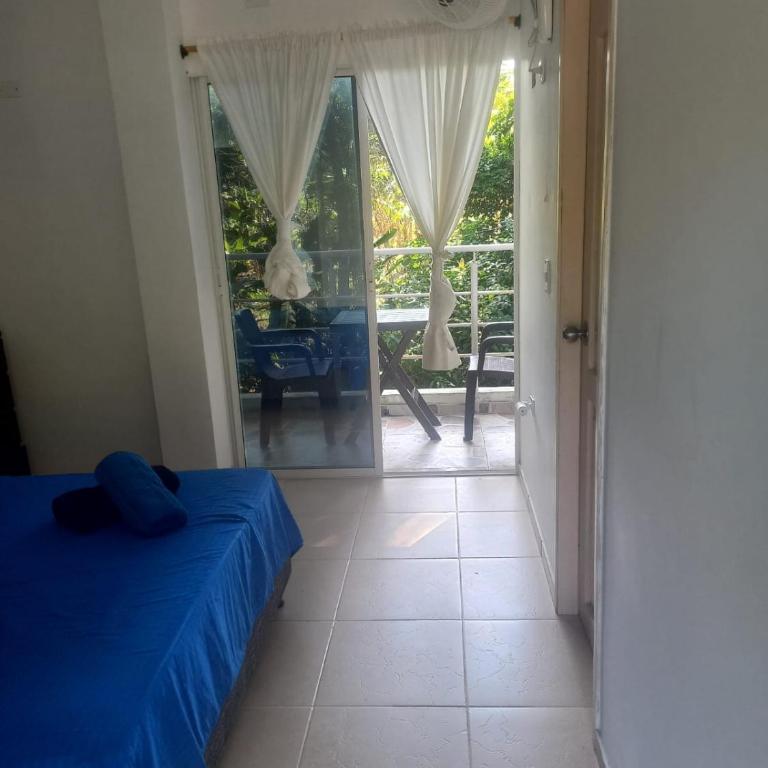 Fercho's House Tayrona - Habitaciones cerca de la playa - Double Room with Balcony - 3