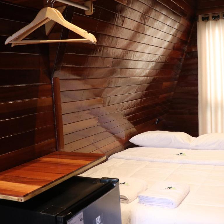 Alpinas Natural Suites - Double Room with Pool View - 13