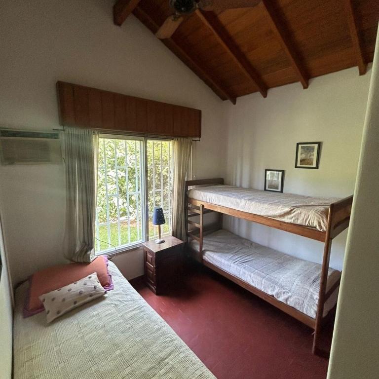 Casa Quinta con pileta y parque en Barrio Cerrado - Villa de 3 dormitorios - 7