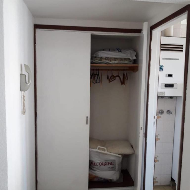 La Perla 4to piso con balcón y vista al mar - One-Bedroom Apartment - 5