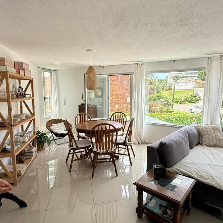 Apartamento 2 dormitorios Playa Brava - Apartamento de 2 dormitorios con balcón y vistas al mar - 3