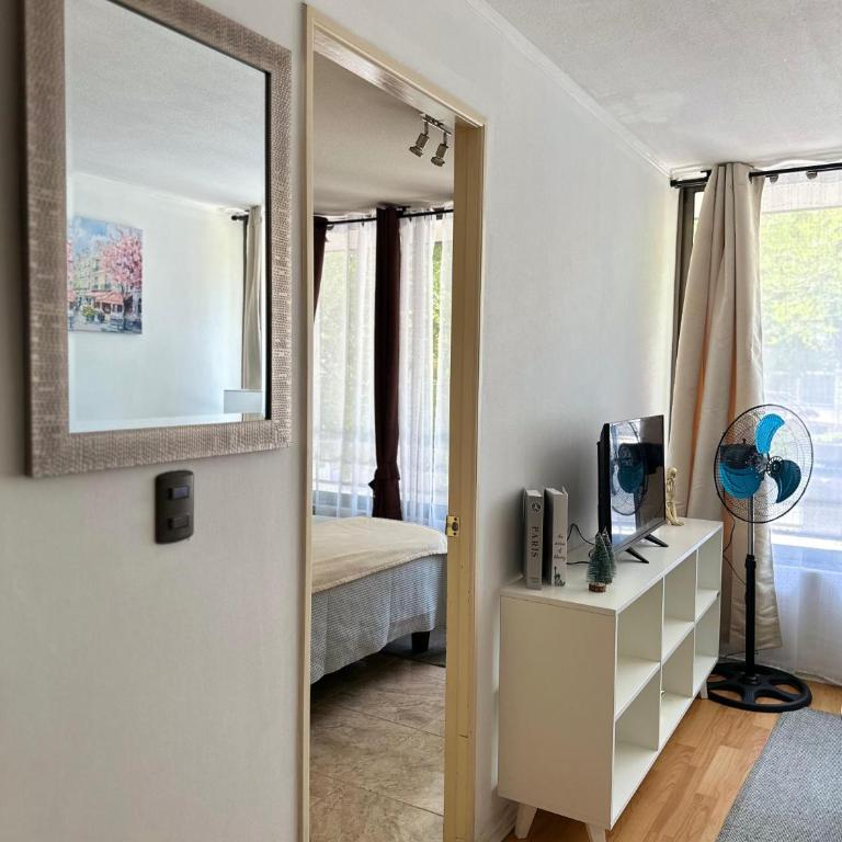 Dos Departamentos Equipados en Centro de Santiago Cerca Movistar Arena - One-Bedroom Apartment - 32