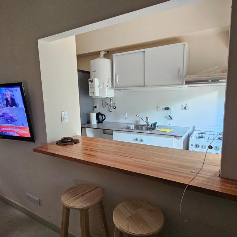 Excelente Departamento Azcuenaga - Two-Bedroom Apartment - 5