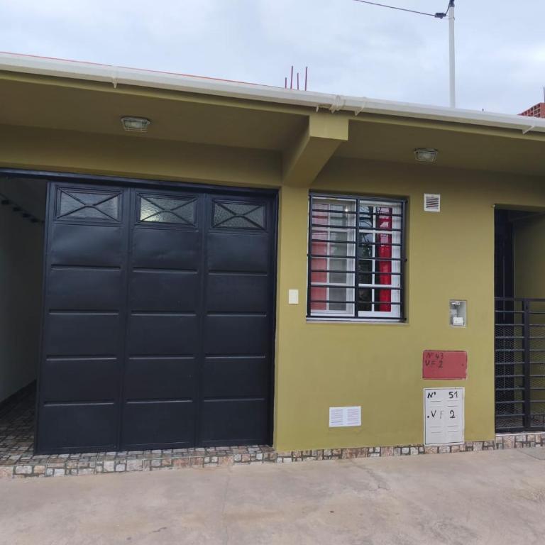 Jujuycito - Three-Bedroom House - 2