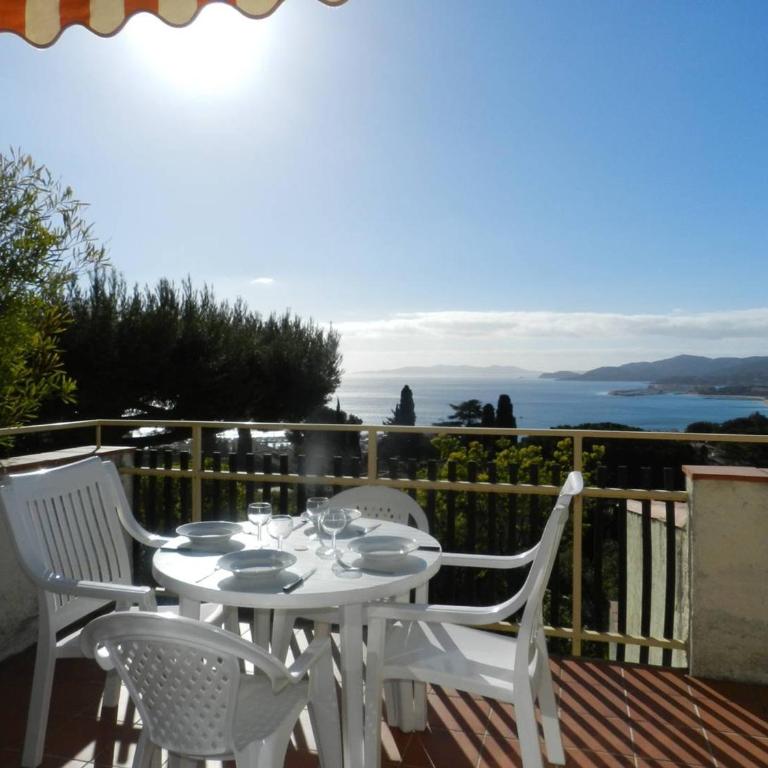 Appartement 2 pièces avec terrasse vue mer, parking au Lavandou - FR-1-251-898 - Apartamento - 1