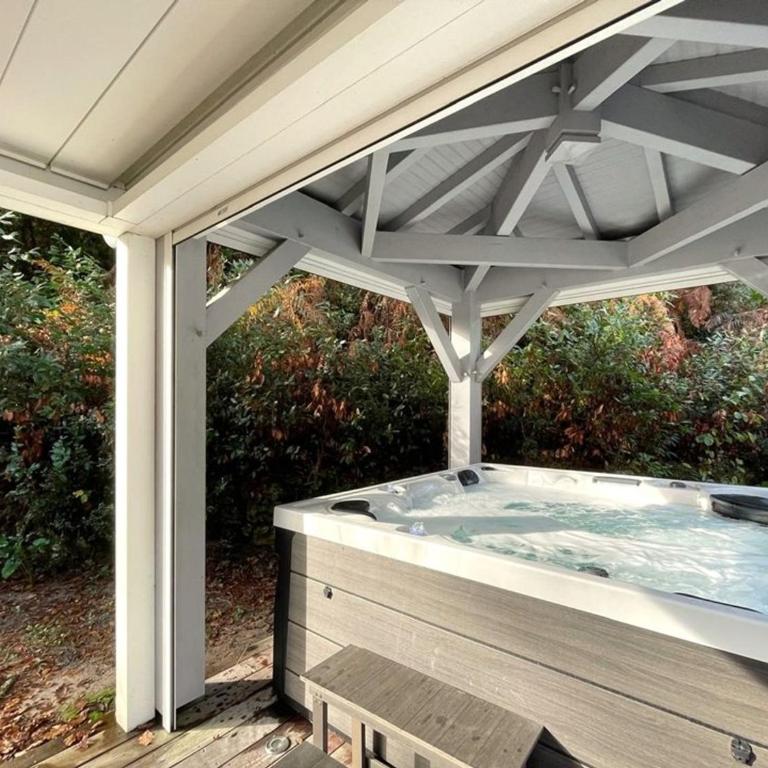 Villa spacieuse avec jacuzzi et piscine chauffée à Hossegor - FR-1-413-261 - Villa - 4