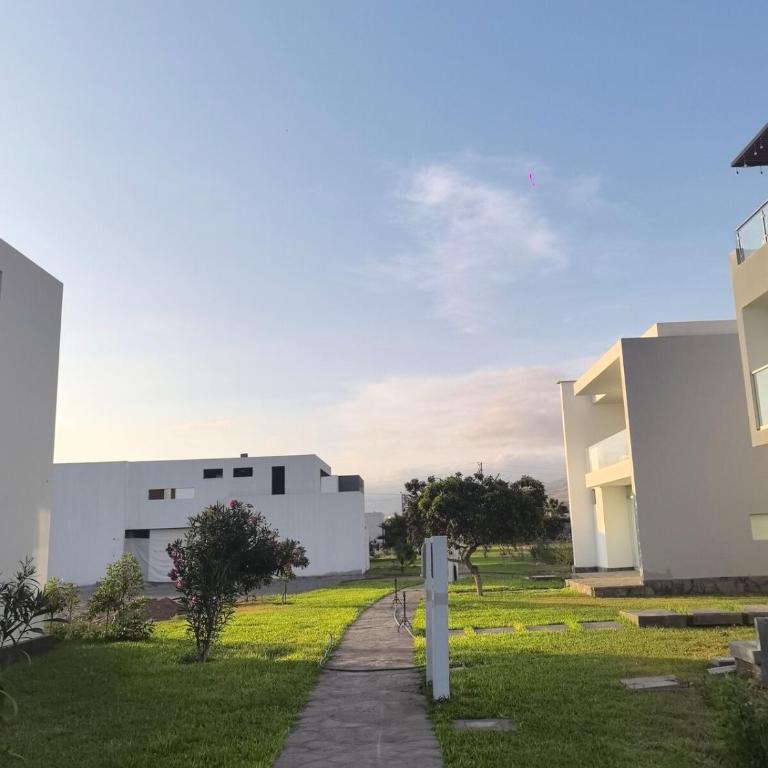 Beach House in Mejía with Private Beach and Pool - Two-Bedroom House - 7