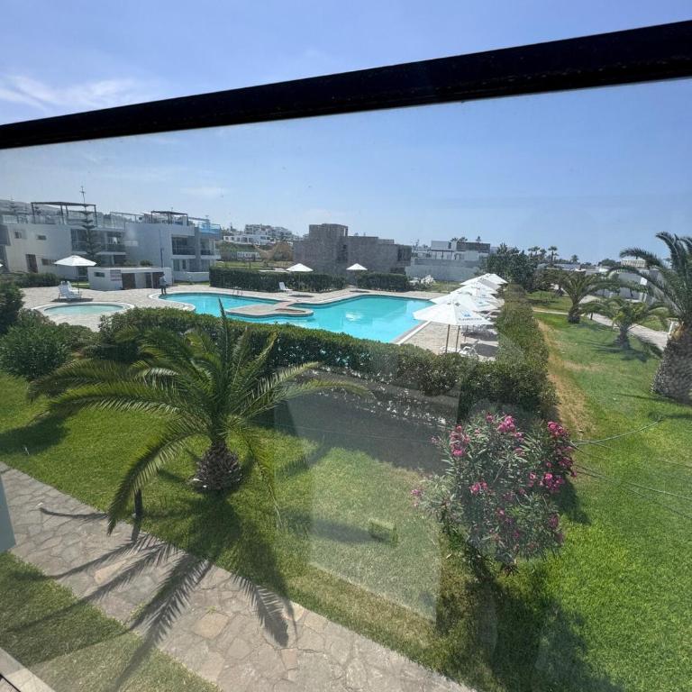 Beach House in Mejía with Private Beach and Pool - Two-Bedroom House - 8
