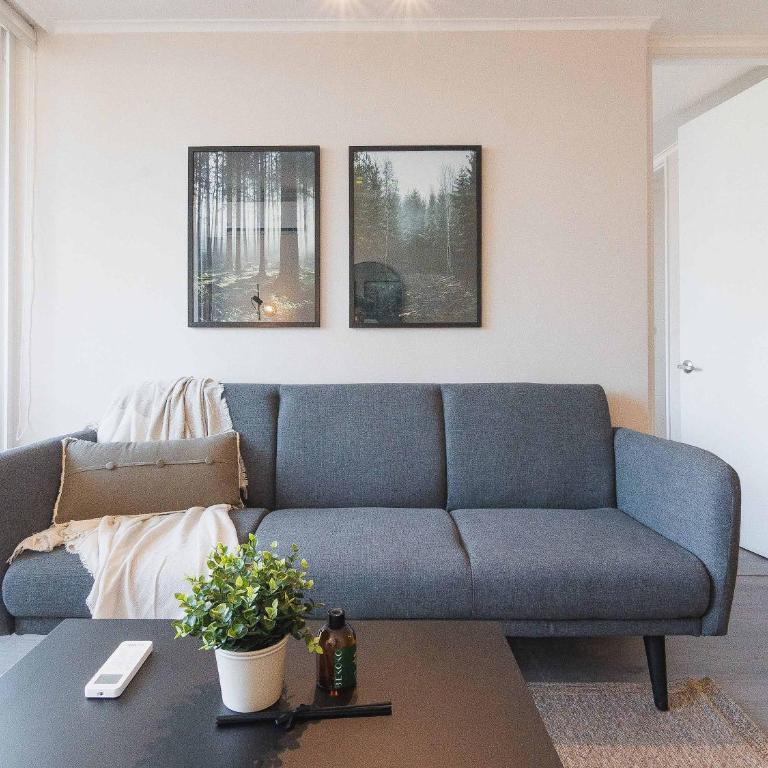 HOM I 4PAX l Parking l Piscina l Metro l Gym l WiFi - Apartment - 5