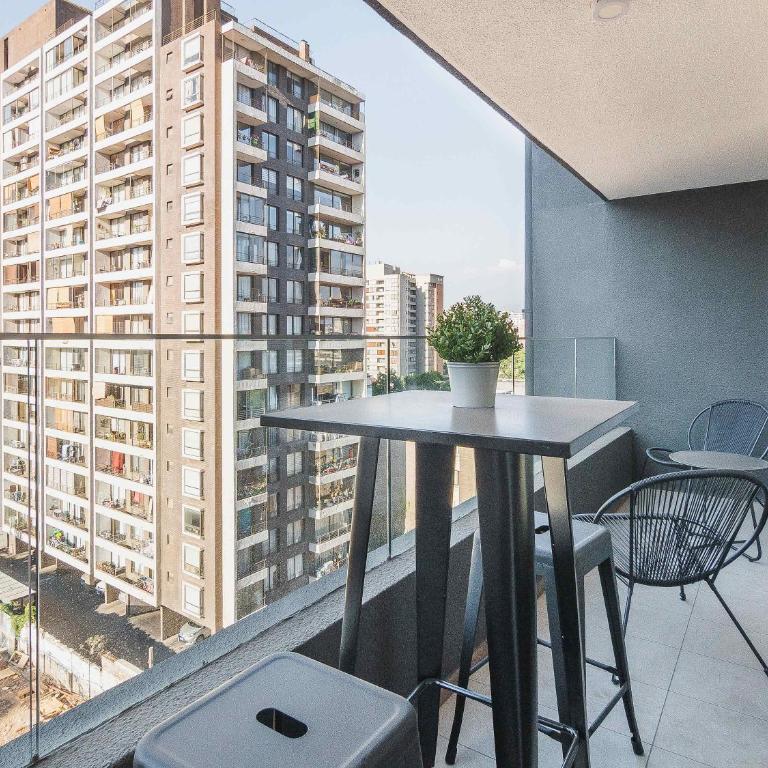 HOM I 4PAX l Parking l Piscina l Metro l Gym l WiFi - Apartment - 11
