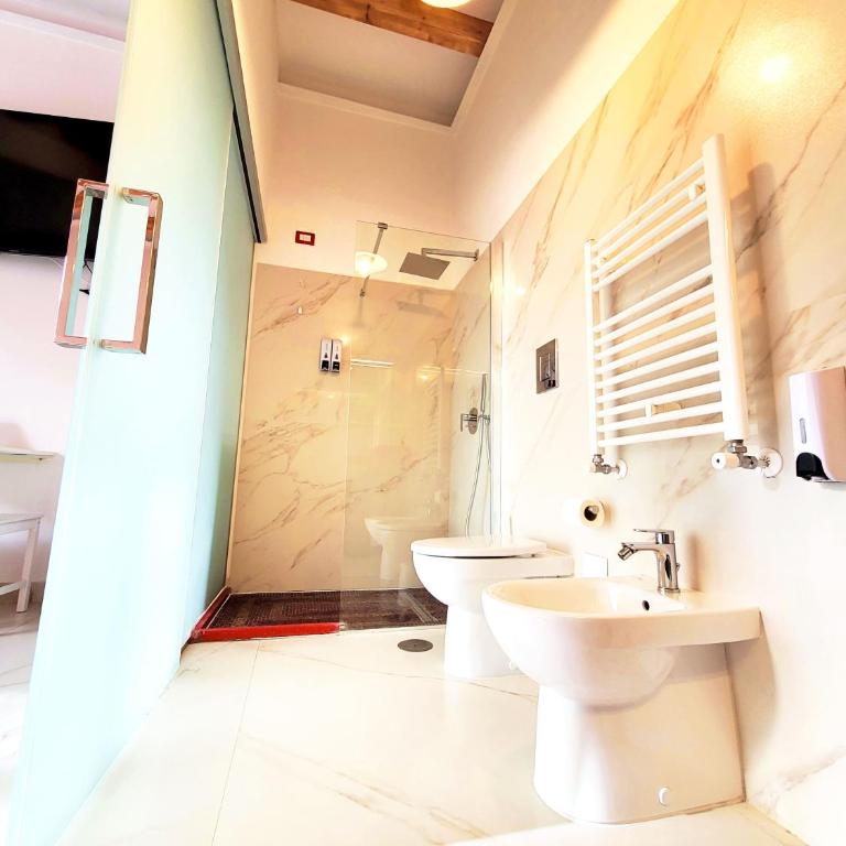I Migliori Artisti New - Queen Room with Balcony - 3