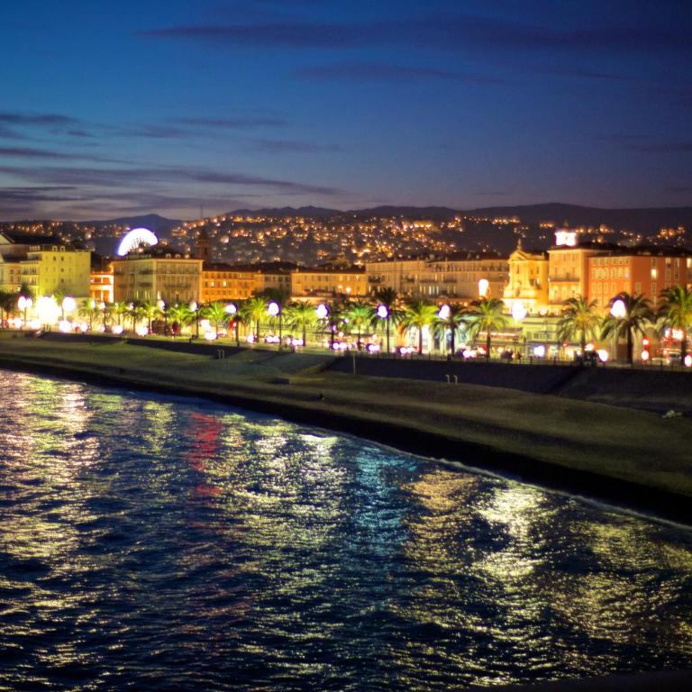"Le Sky" by EnjoyNice - 3-bedroom apartment with Airco and balcony - Appartement « Le Sky » - 26