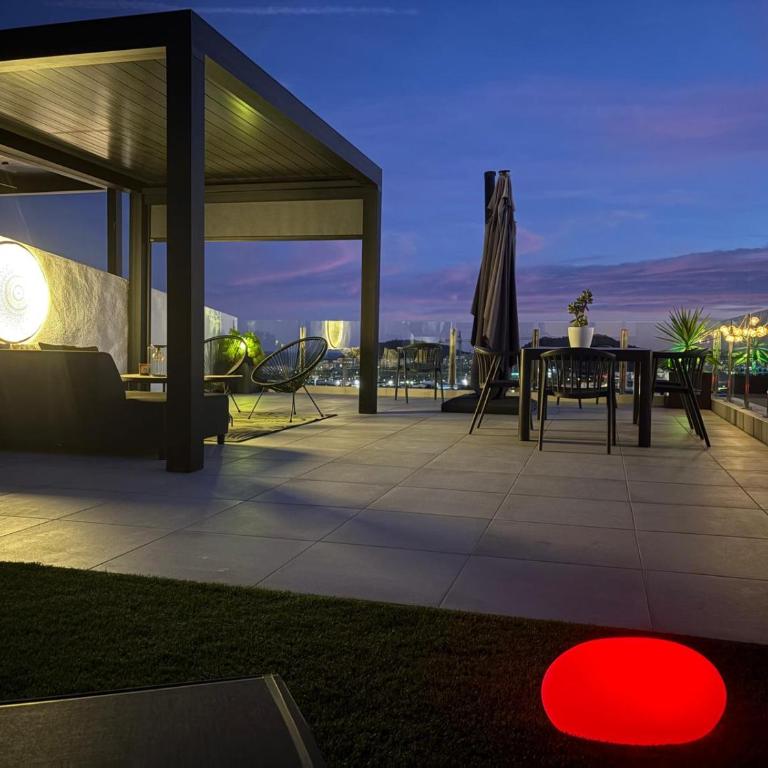 Precioso y luminoso apartamento en Benidorm - Appartamento con 2 Camere da Letto, Terrazza e Vista Mare - 2
