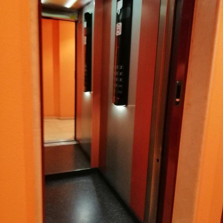 Apartamento Zuvillaga 18, confort y tranquilidad en pleno centro - Apartamento de 1 dormitorio - 11