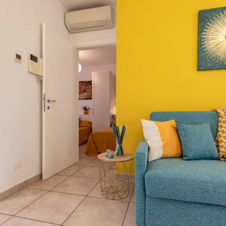 Pool-view flat with fenced garden - Appartement - 7