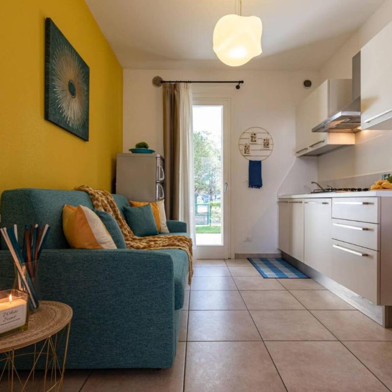 Pool-view flat with fenced garden - Appartement - 11