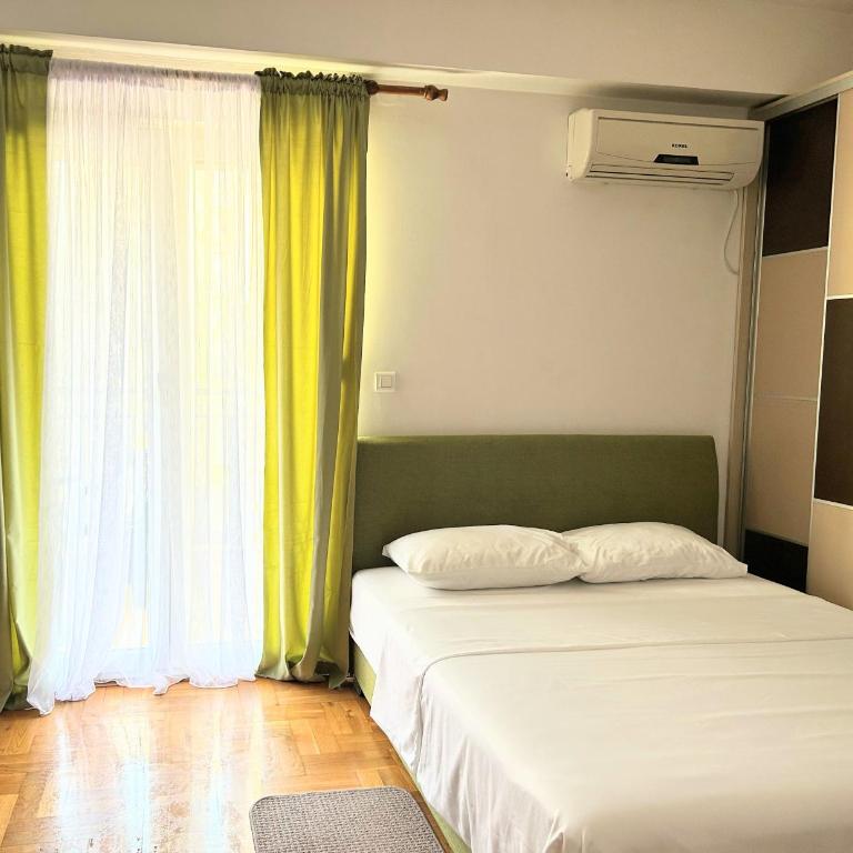 Cozy City Studio in Podgorica, Blok 9 - Studio Apartment - 2