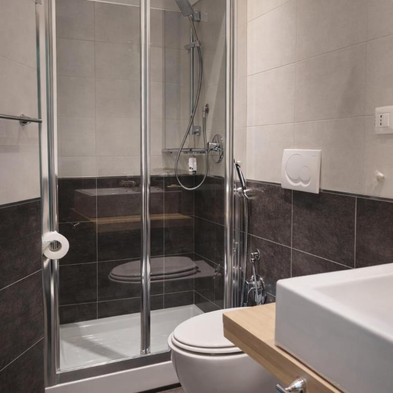 RomAntic Dreams Sistina Guest House - Camera Matrimoniale Deluxe - 5