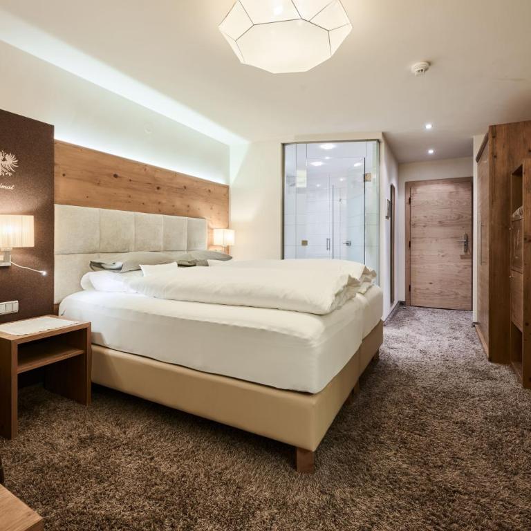 VALARA Alpine Art Hotel - Doppelzimmer – „Alpine Living“ - 3