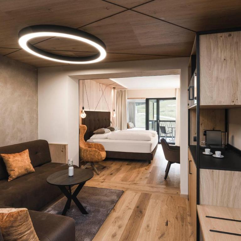 VALARA Alpine Art Hotel - Junior Suite - „Alpine Dream“ - 1