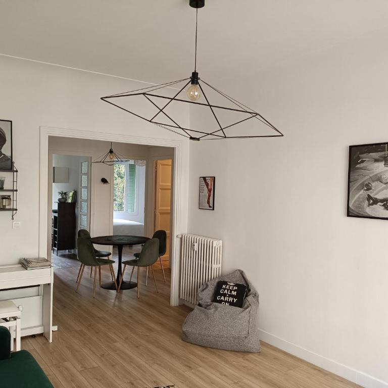 2 bedroom apartment in the city center - Appartement 2 Chambres avec Balcon - 1