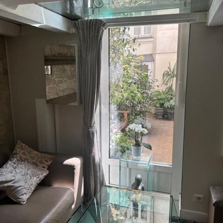 ATELIER D artiste sur L Ile Saint Louis - Appartement 2 Chambres - 8
